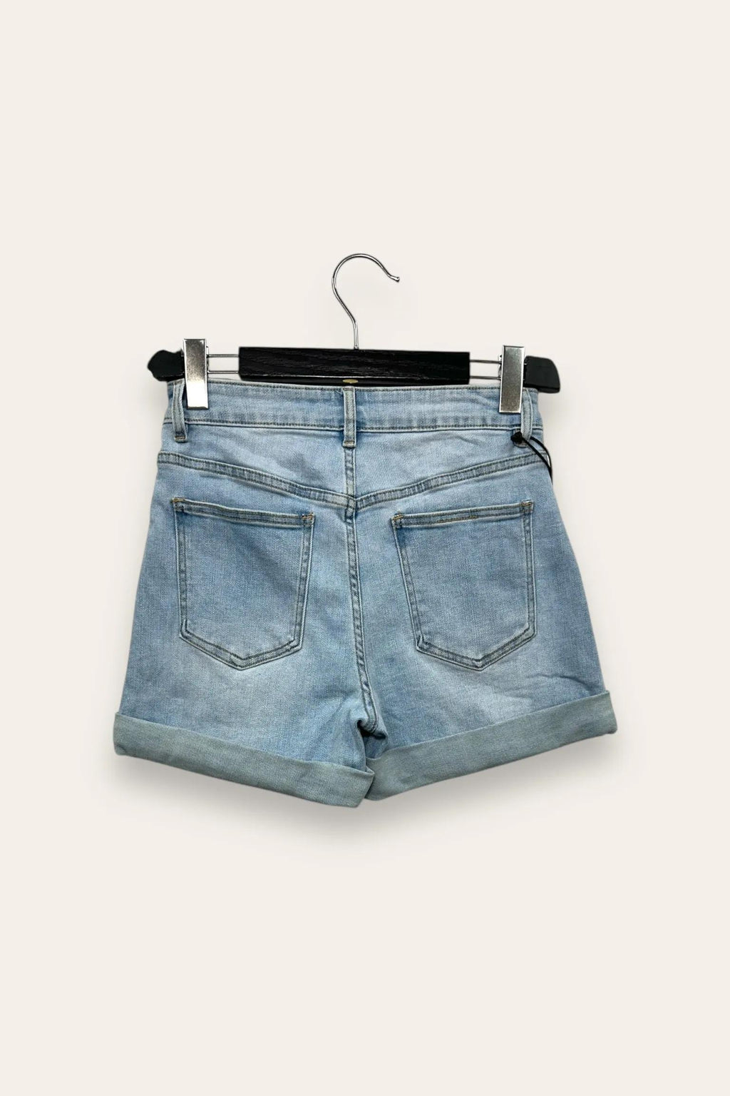 Shorts di jeans con tasche davanti 