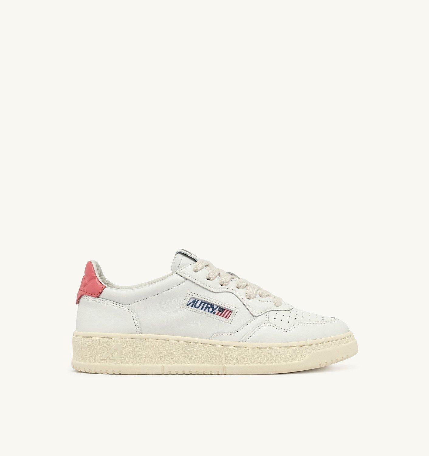 Autry Women's Medalist Low Leather 