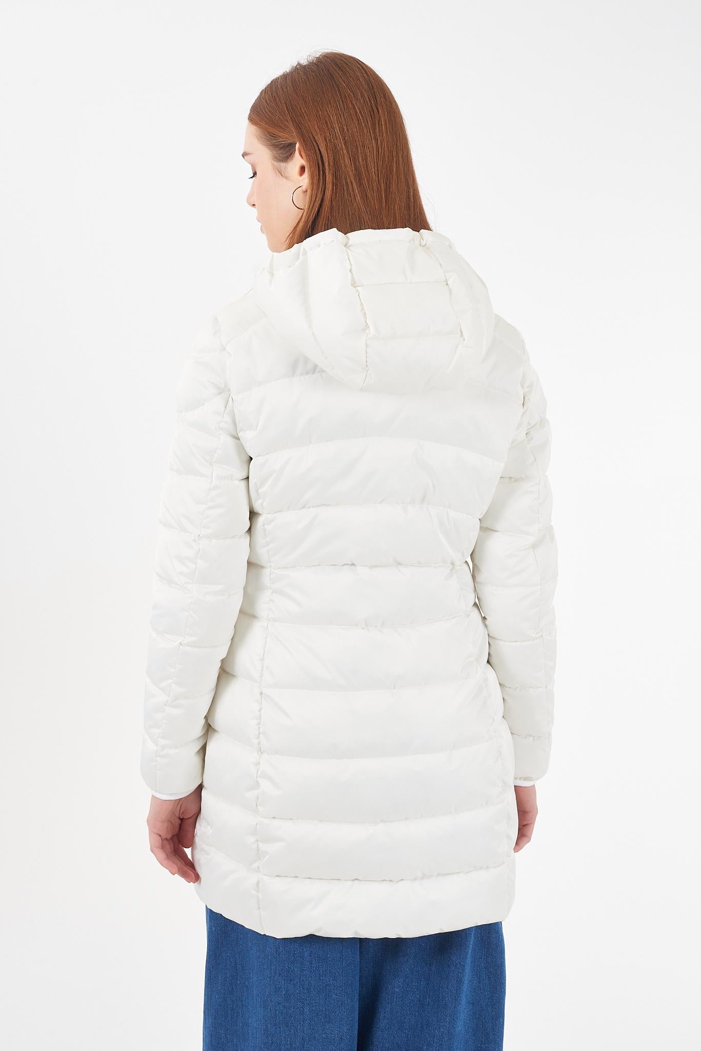 O017 M800/0157 YES ZEE