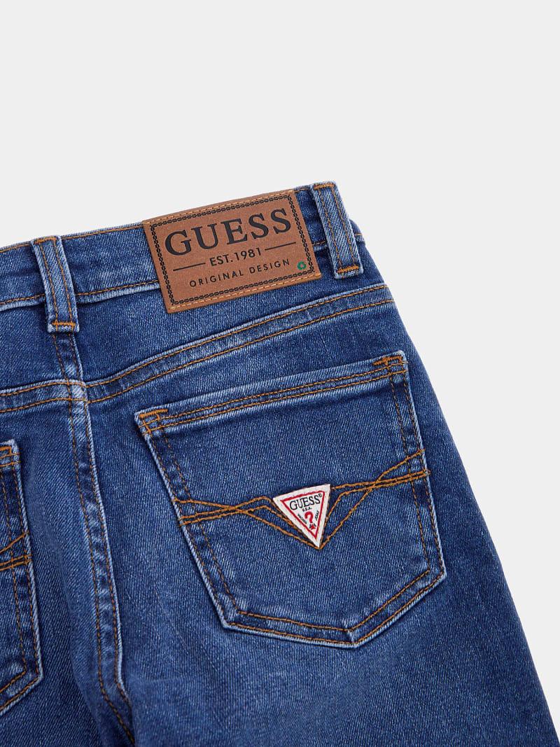 L2YA16D4GV0/1CRM GUESS