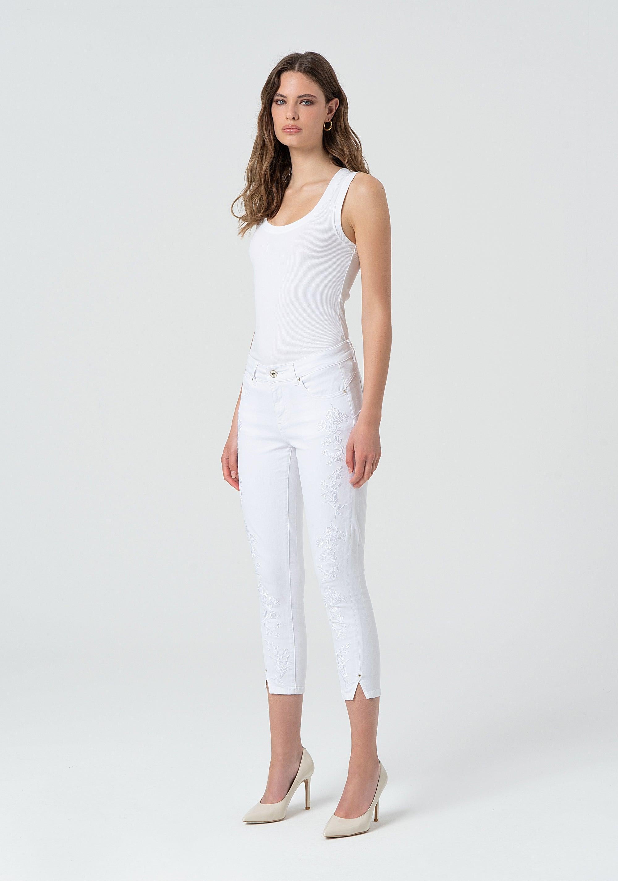 BULL DENIM EMBROIDERED SHAPE UP BET 