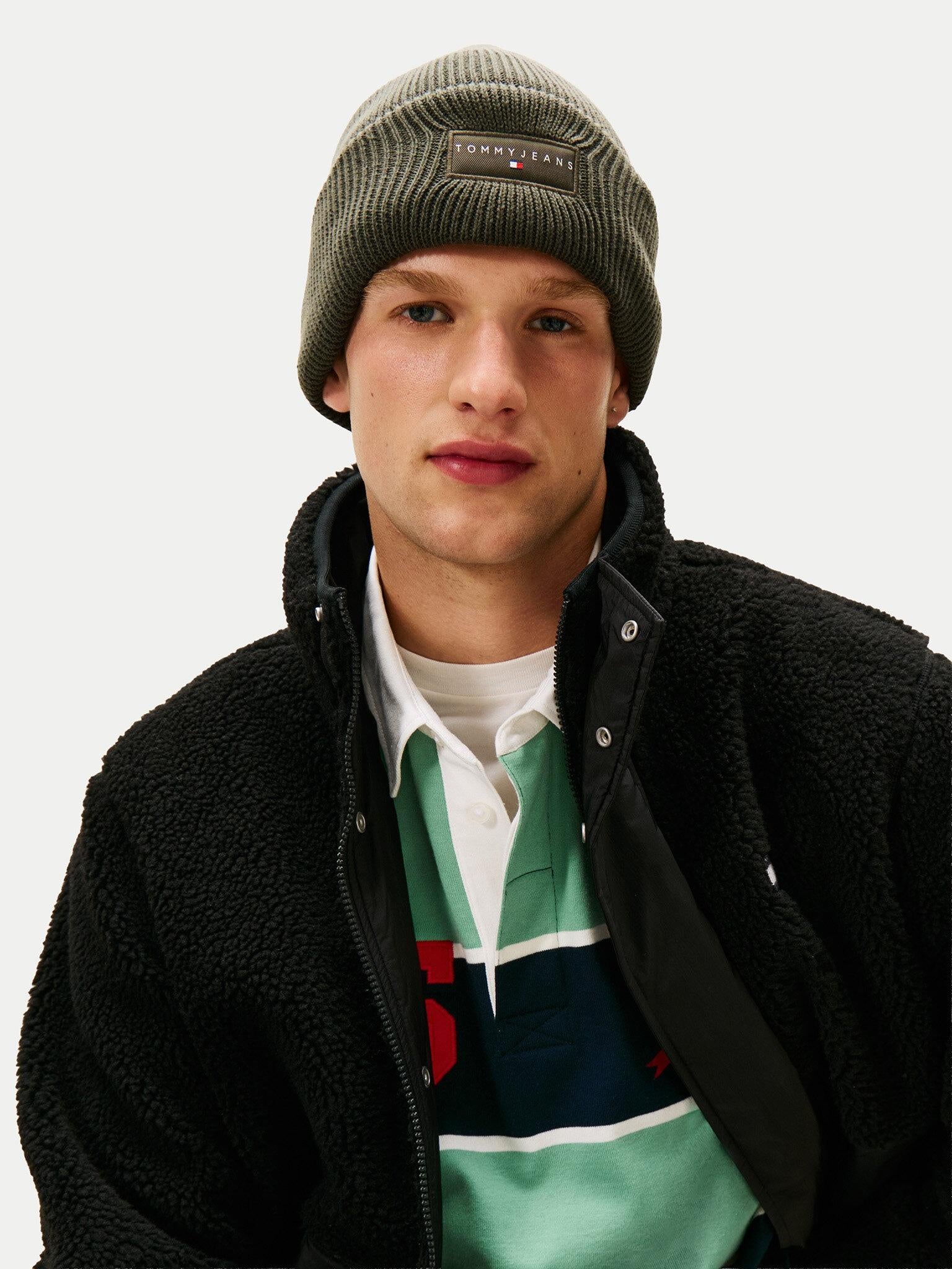 TJM LINEAR BEANIE AM0AM13666/M12 TOMMY JEANS