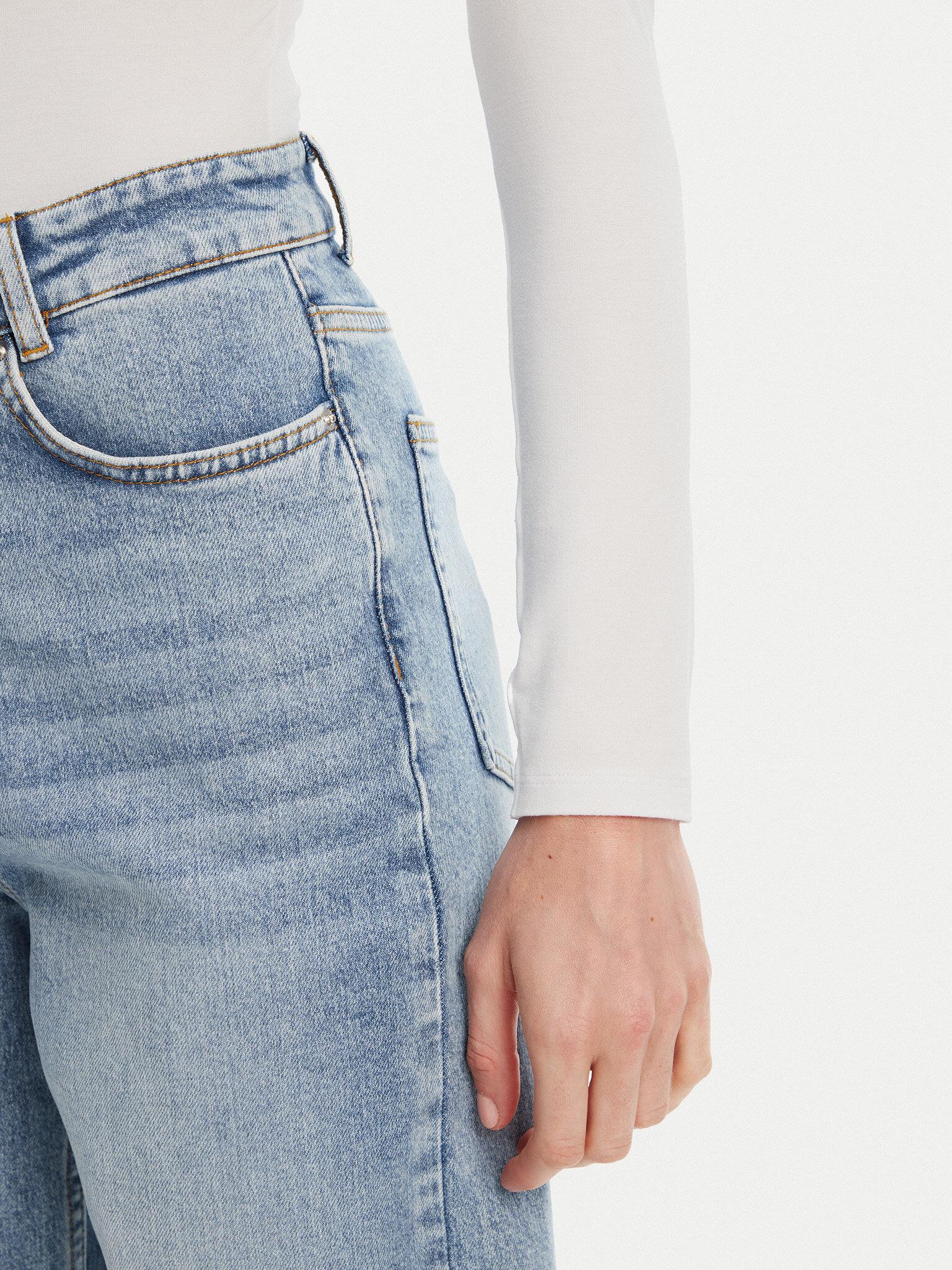 W5YP05K68D2/G011 GUESS