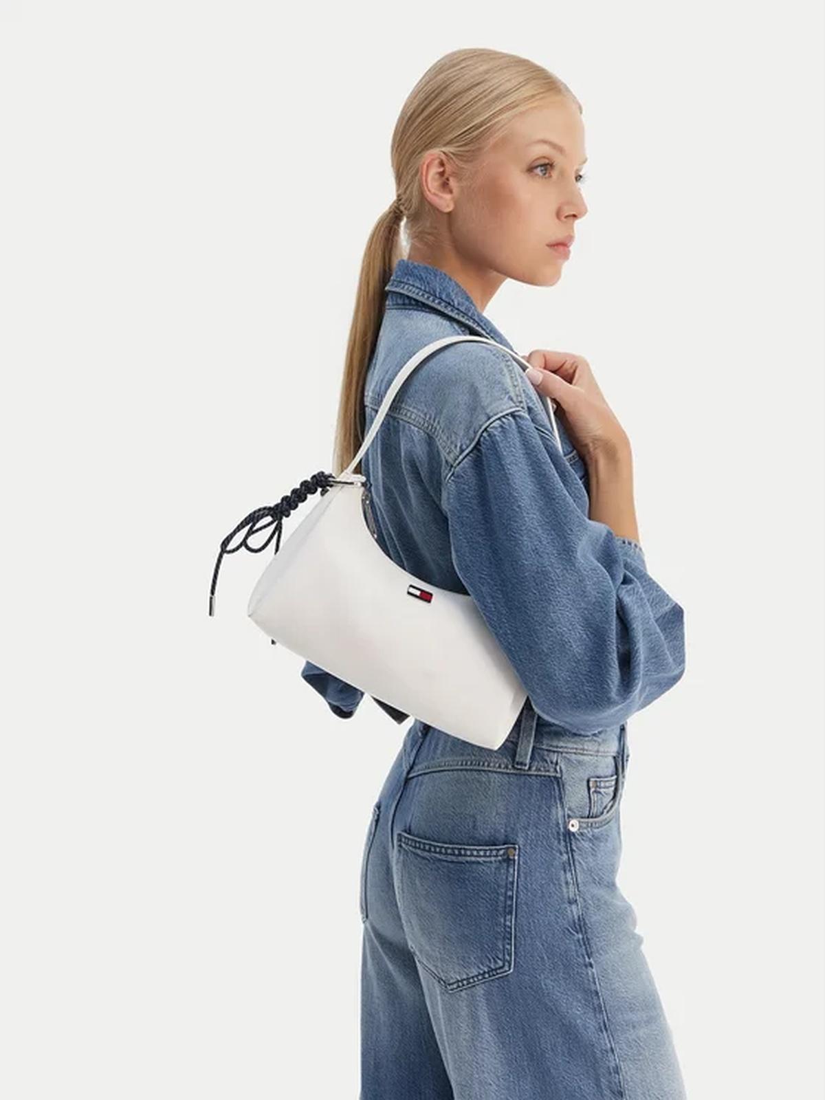 AW0AW18458/YBL TOMMY JEANS