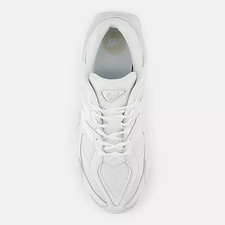 New Balance SNEAKERS 9060 IN PELLE E TESSUTO MULTICOLOR 