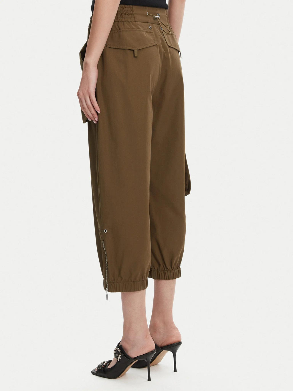 104704 A2ER/X26 PINKO