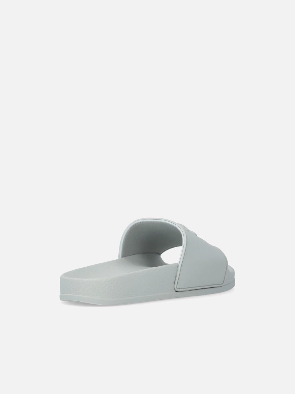 DILLY 01 - SLIPPER 