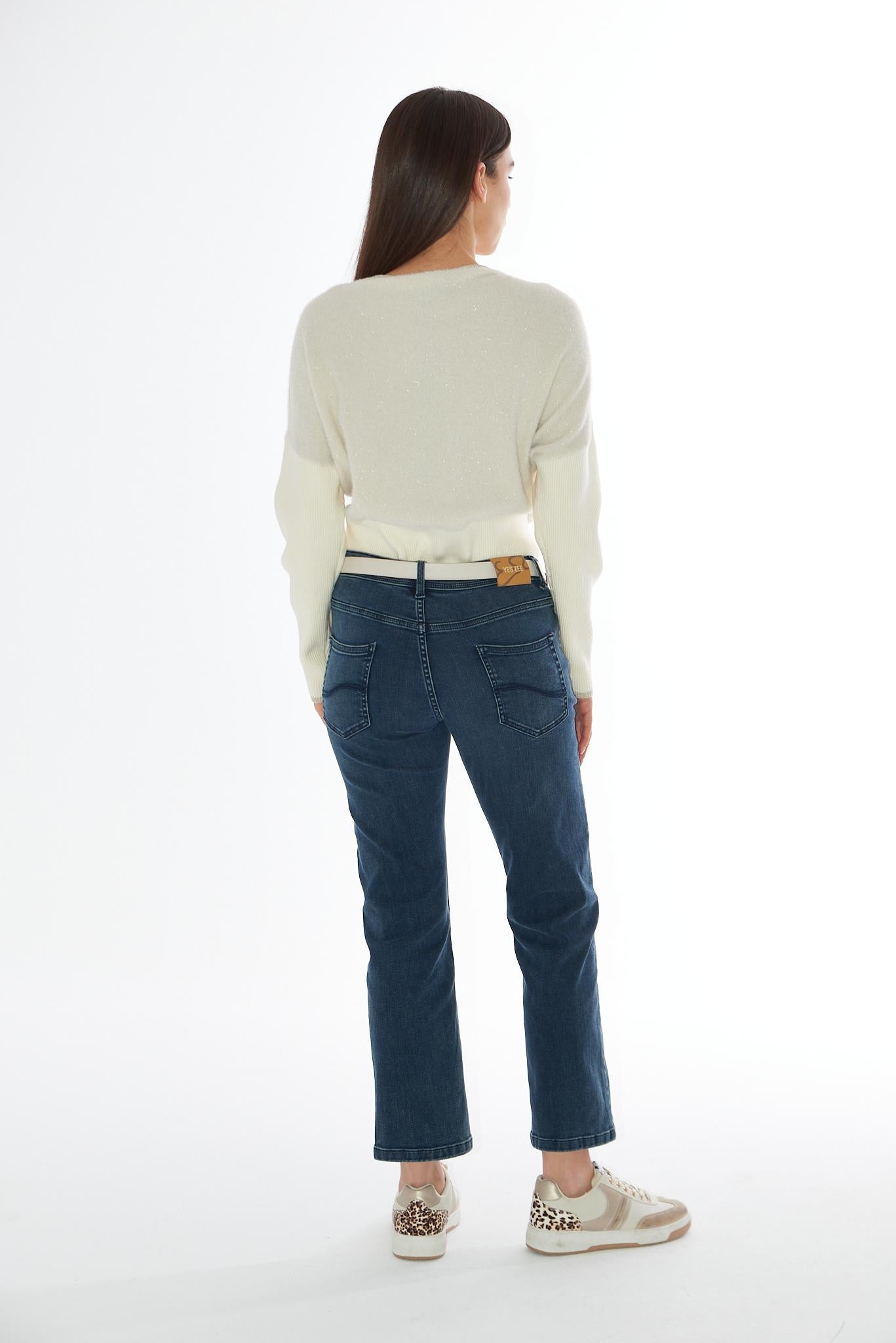 M092 IS00/0157 YES ZEE