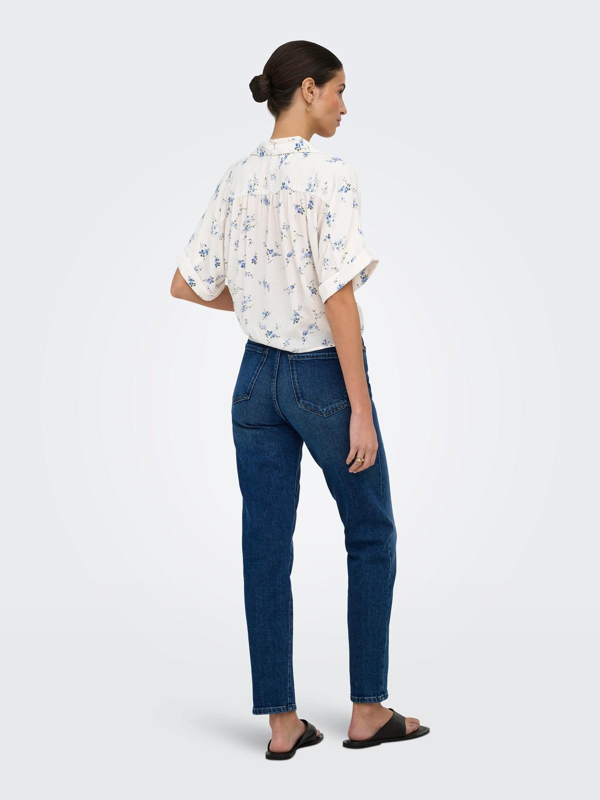 15281497/Cloud Dancer NIRA FLOWER ONLY