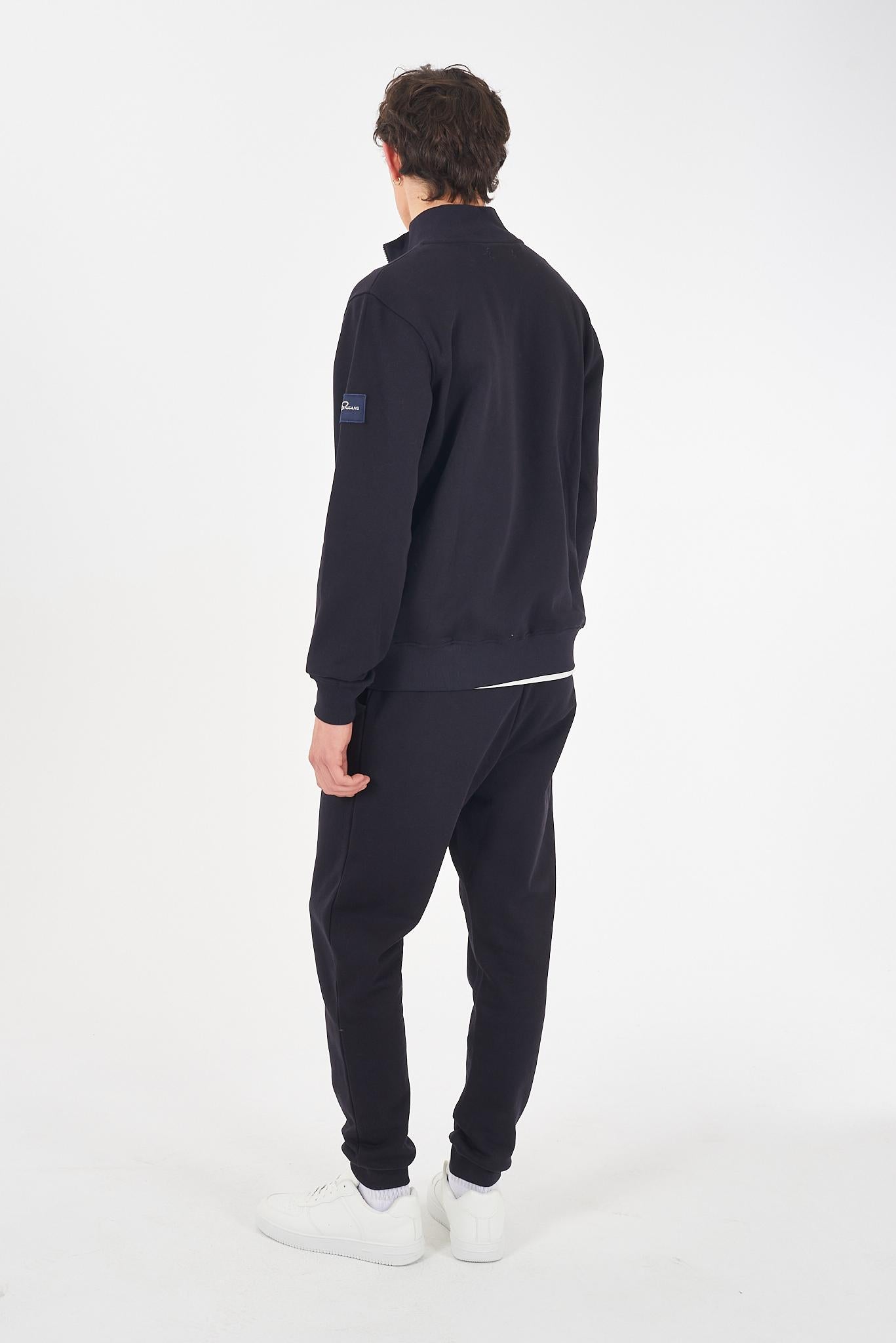 P668 CZ00/0801 YES ZEE