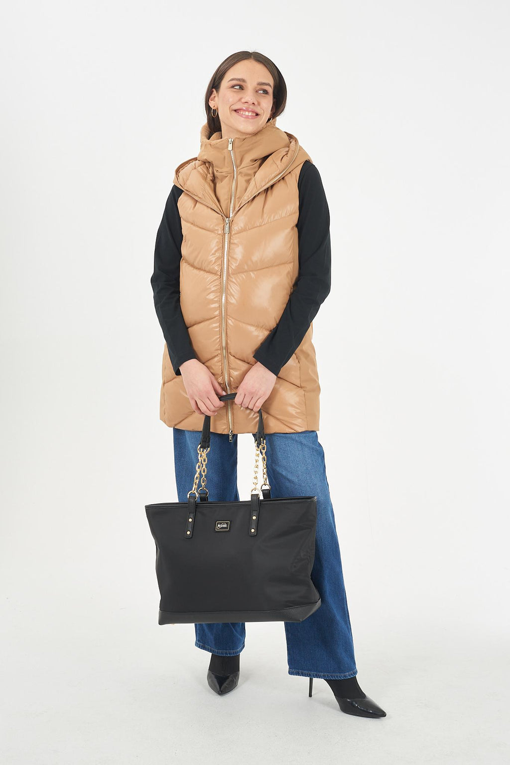 W013 AH00/0801 YES ZEE