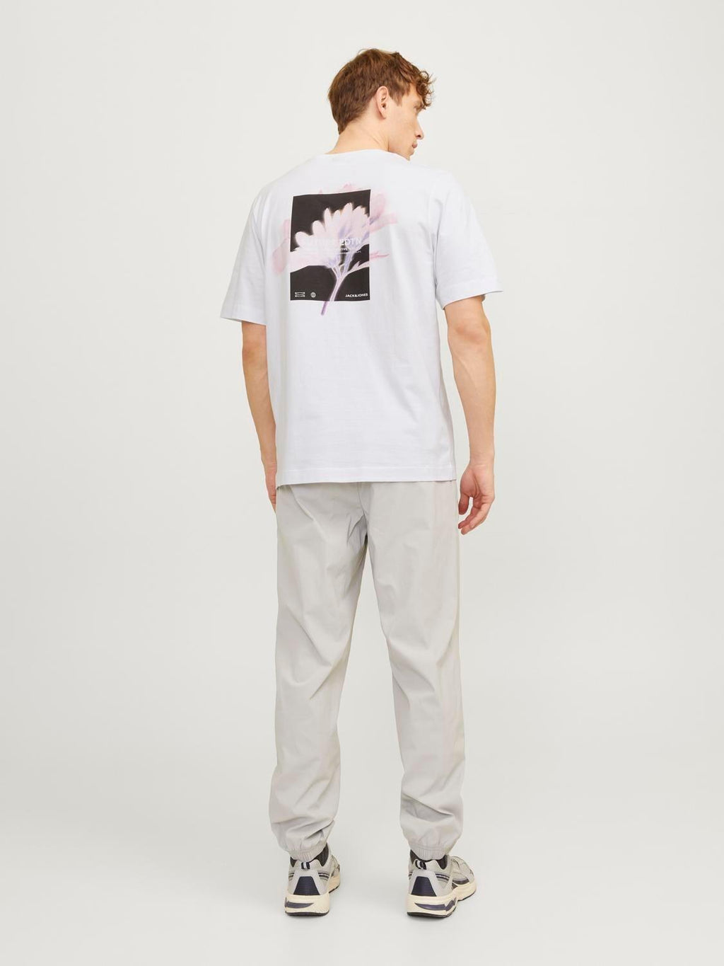 12253378/White JACK AND JONES