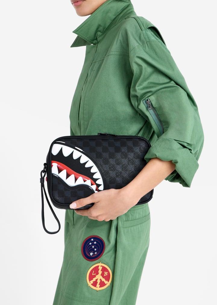 SHARKS IN PARIS BALLOON BLACK<BR/>TOILETRY BRICK 
