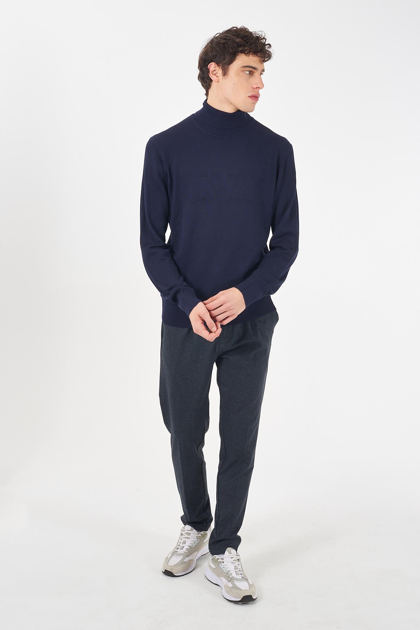 P680 WY00/2710 YES ZEE