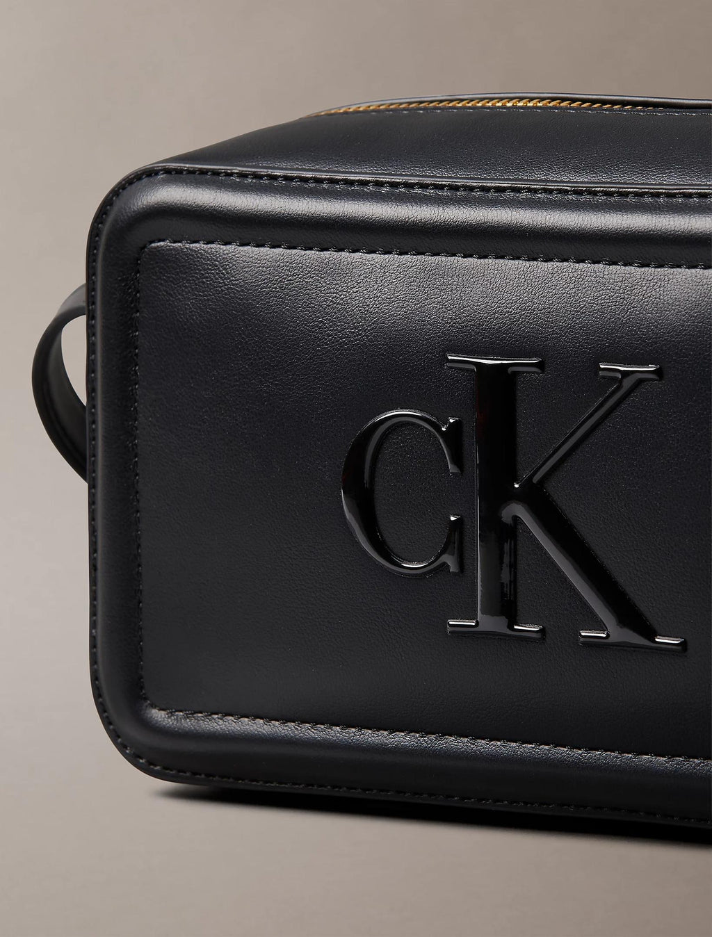 BOLD CK CAMERA BAG LV04F3220G/UB1 CALVIN KLEIN JEANS