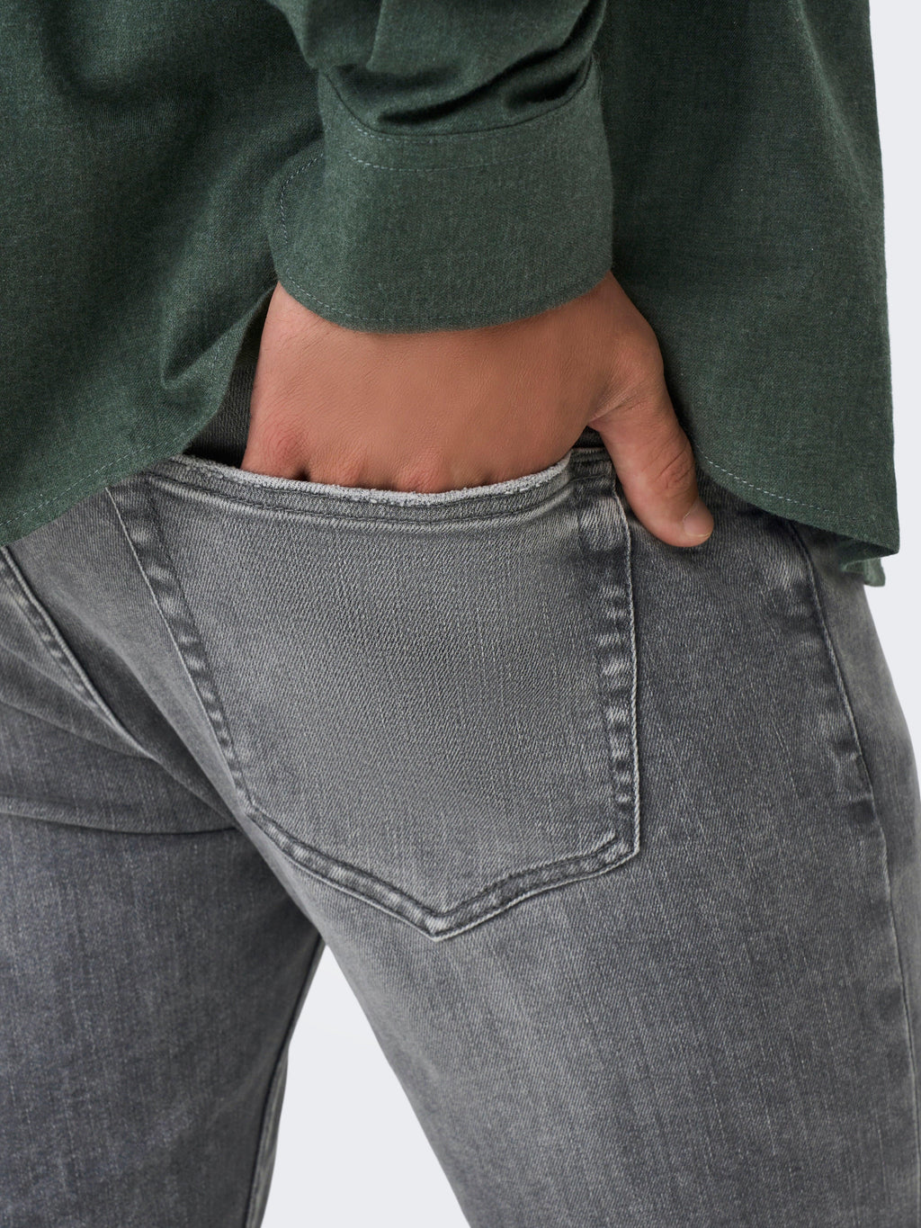 22029828/Medium Grey Denim ONLY&SONS