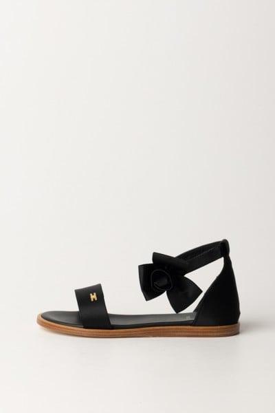 SANDAL 