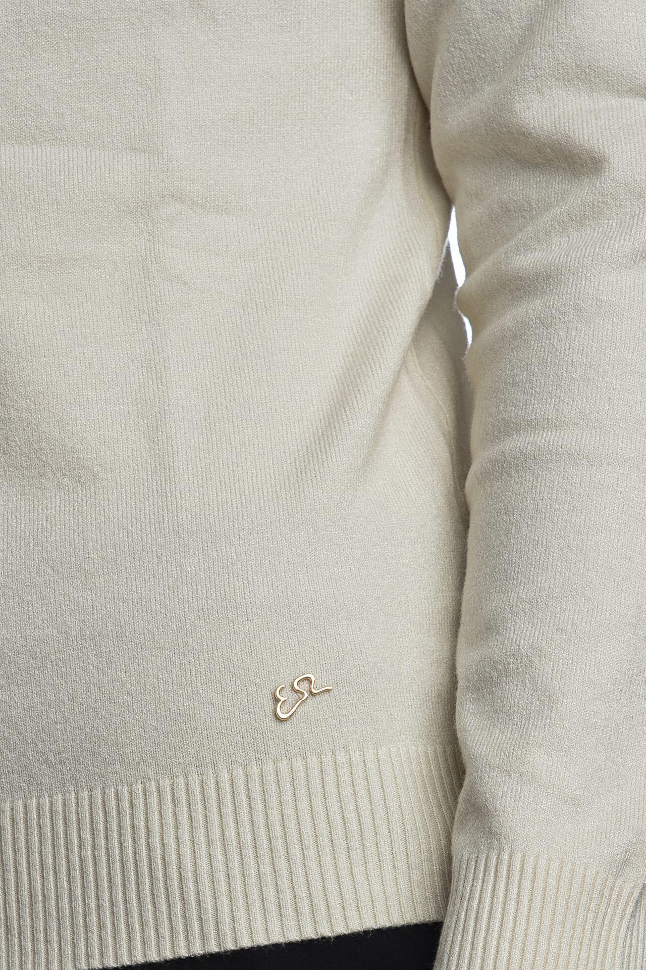 M038 RU00/0157 YES ZEE