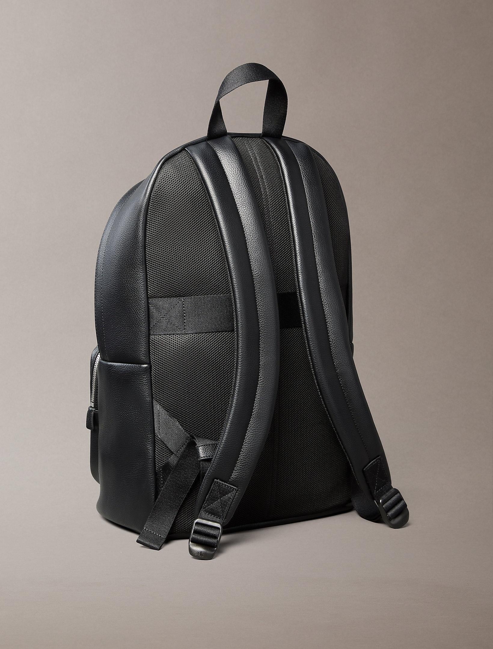 RAISED ROUND BACKPACK LV04D3155G/UB1 CALVIN KLEIN