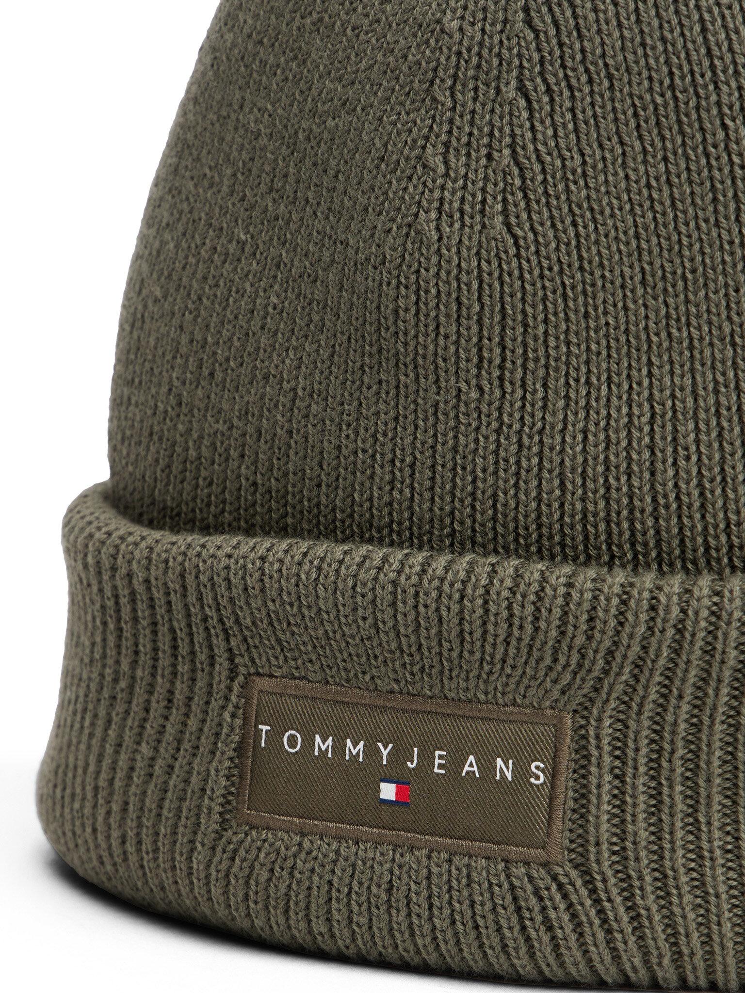 TJM LINEAR BEANIE AM0AM13666/M12 TOMMY JEANS