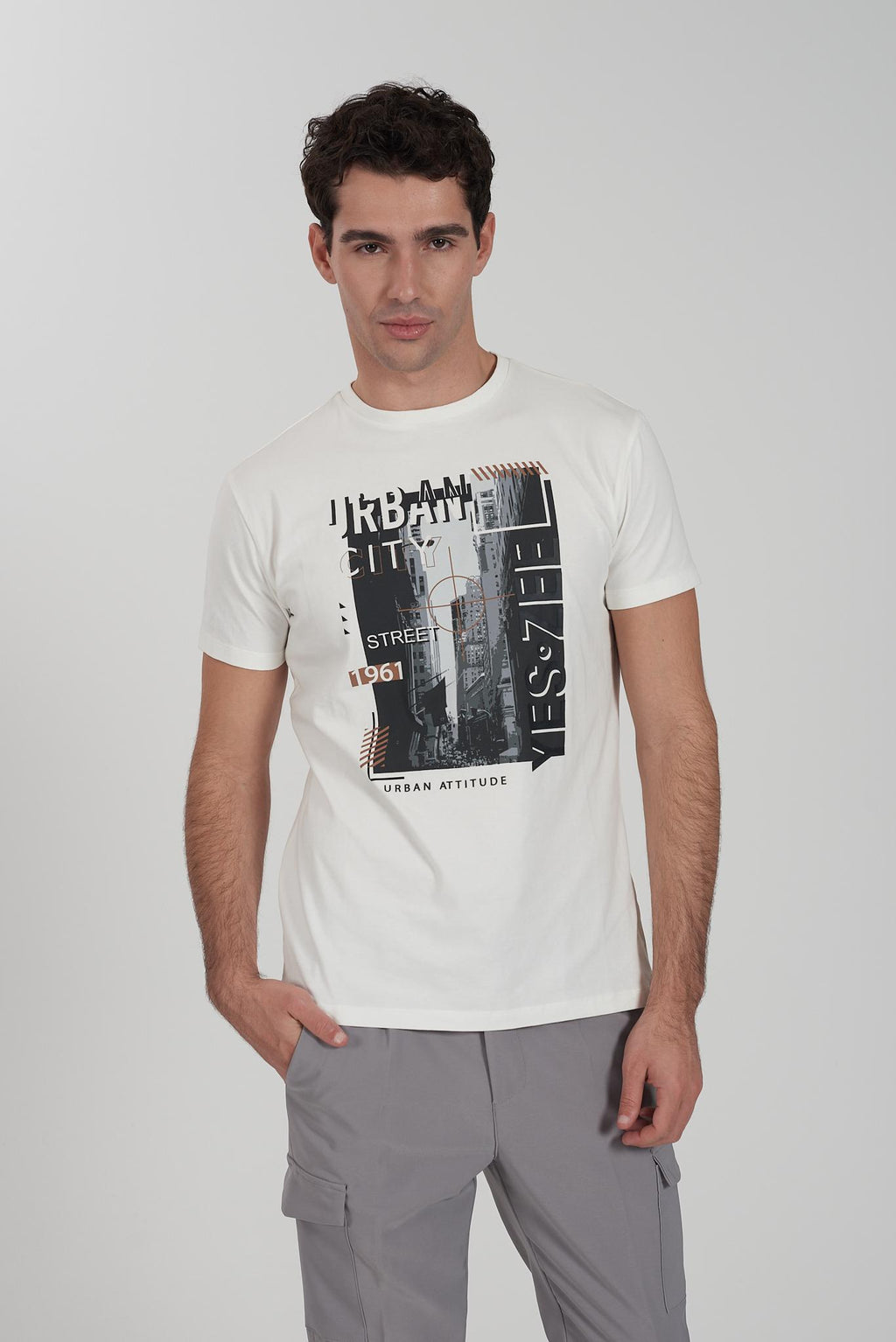 T759 TA02/0107 YES ZEE