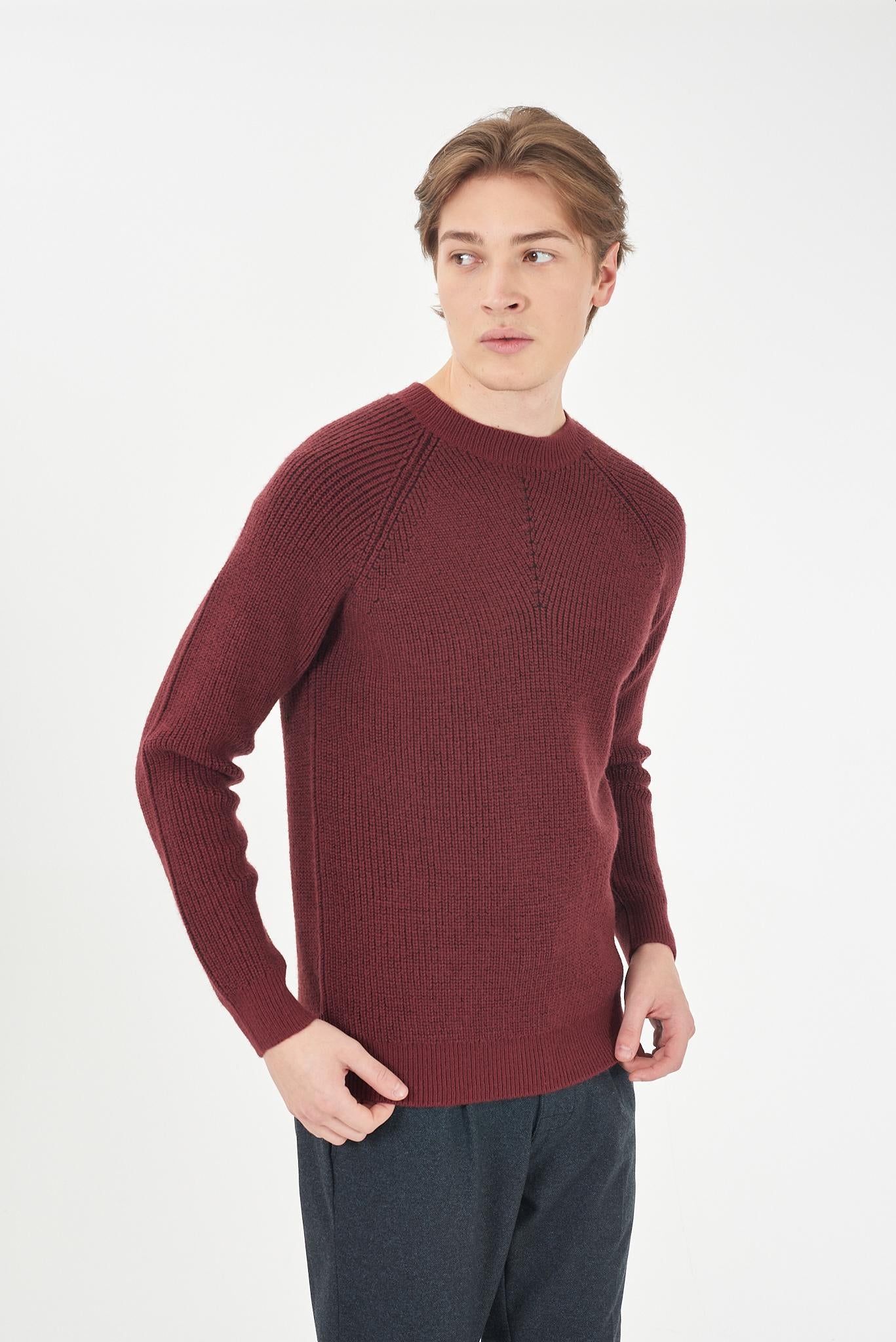 M828 MS00/0516 YES ZEE