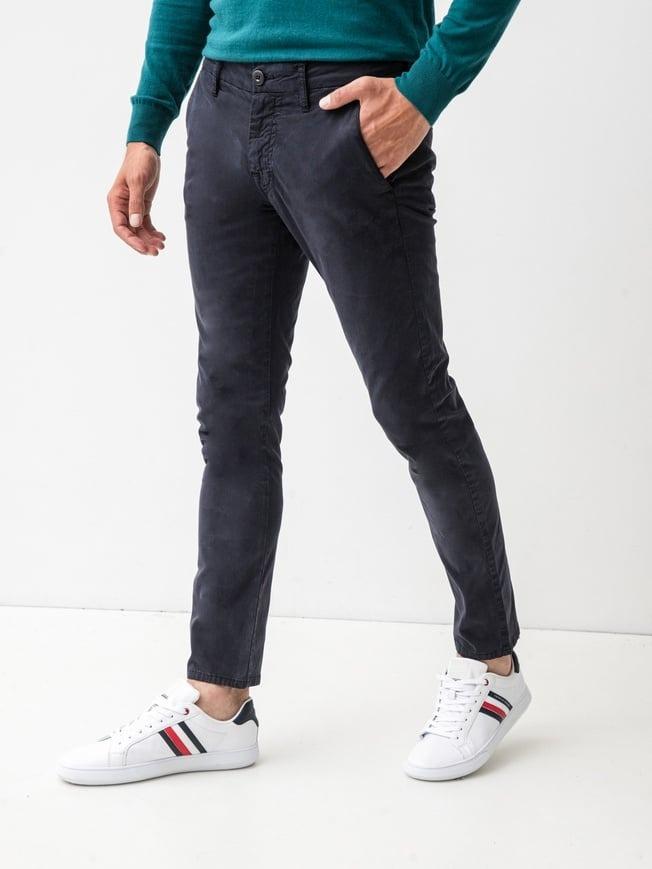 M4GB29WG3OA/G7V2 GUESS