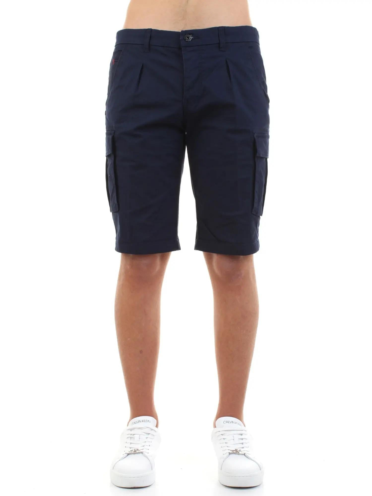 P745 PG00/0713 YES ZEE