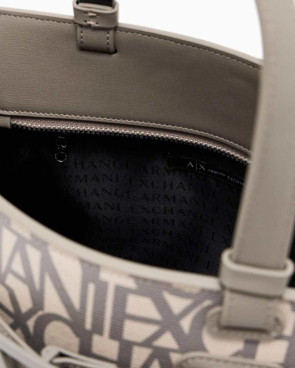 942689 3F742/M1014 ARMANI EXCHANGE