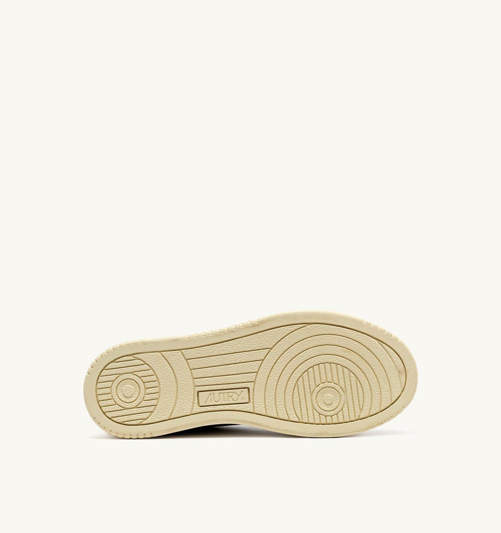 MEDALIST LOW MAN LEAT/SUEDE AULM-LS21/WHT/BLK AUTRY