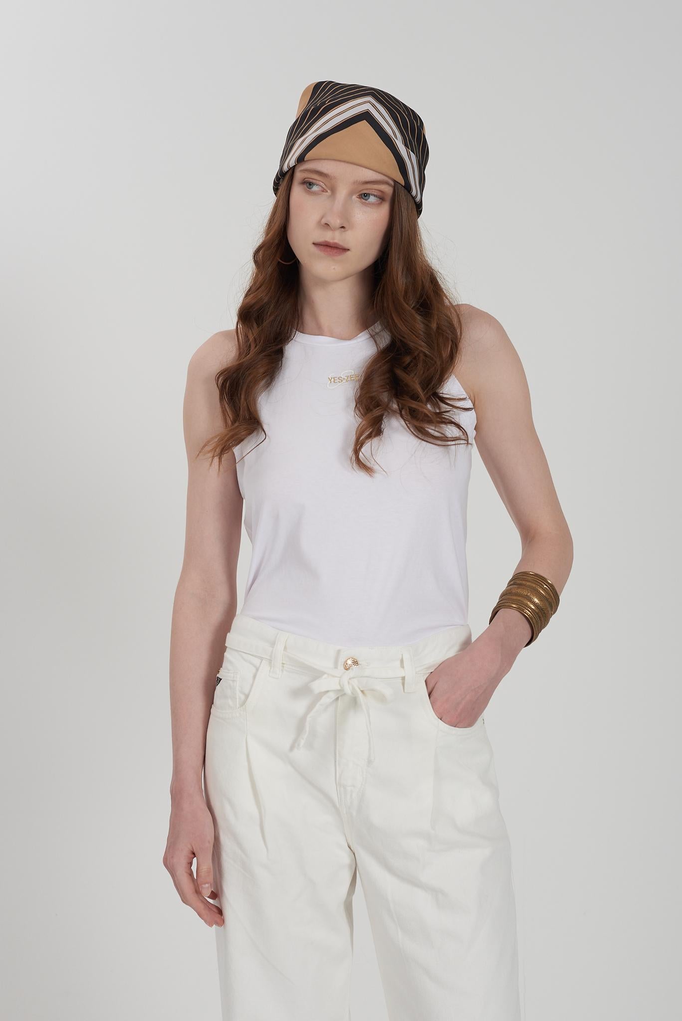 T210 S700/0101 YES ZEE