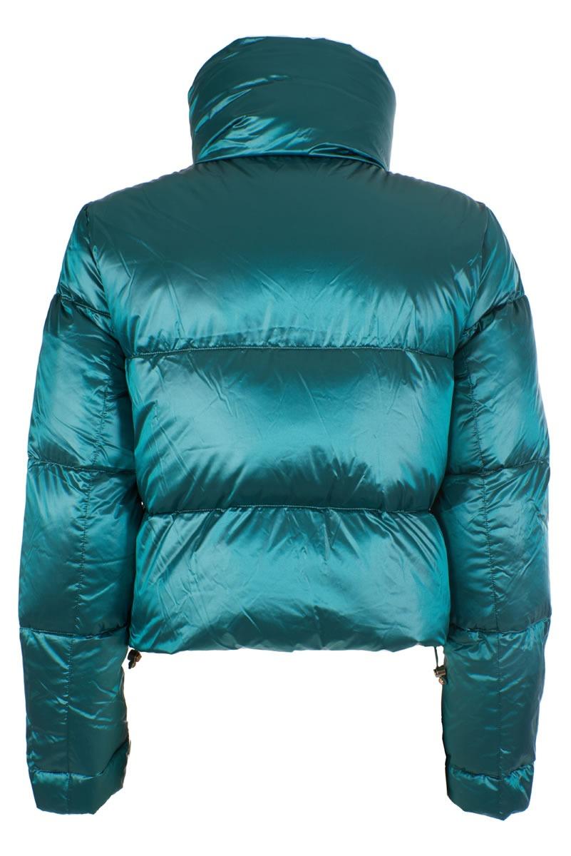 J059 O1JJ/0913 YES ZEE