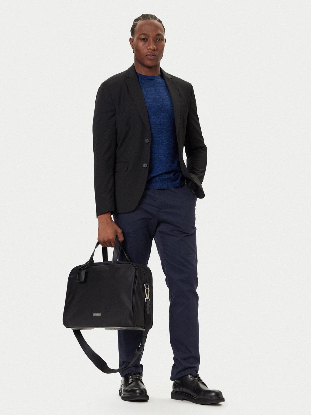 SLEEK LARGE COMMUTER 