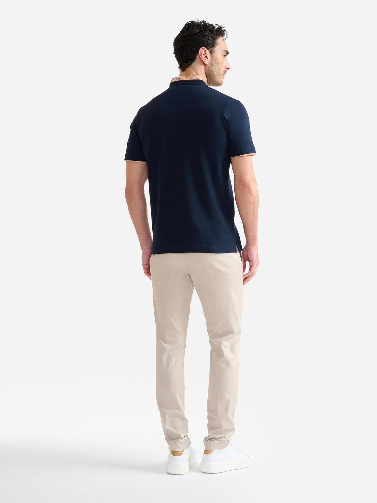 3106 UE48/0101 Alviero Martini 1ª CLASSE