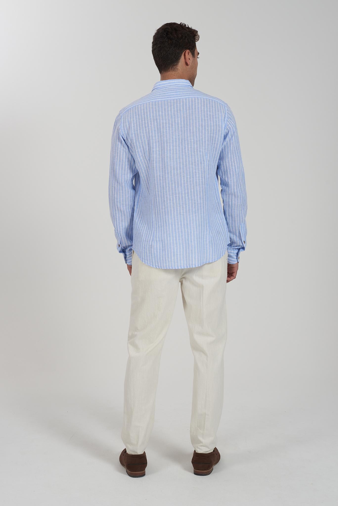 C521 UA00/2700 YES ZEE