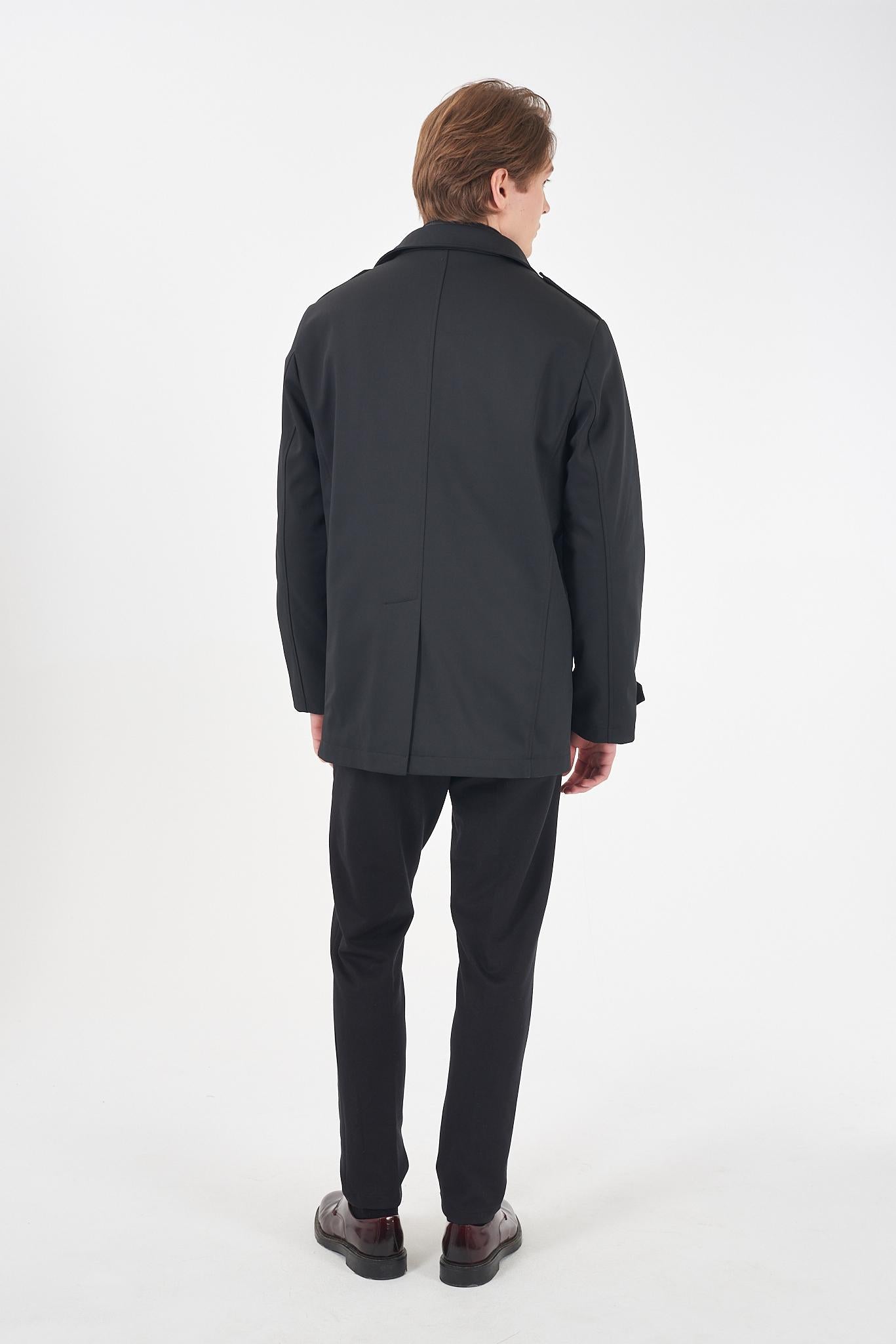 O838 KB00/0801 YES ZEE