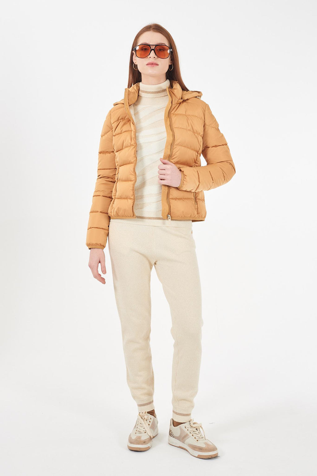 J007 M800/0302 YES ZEE