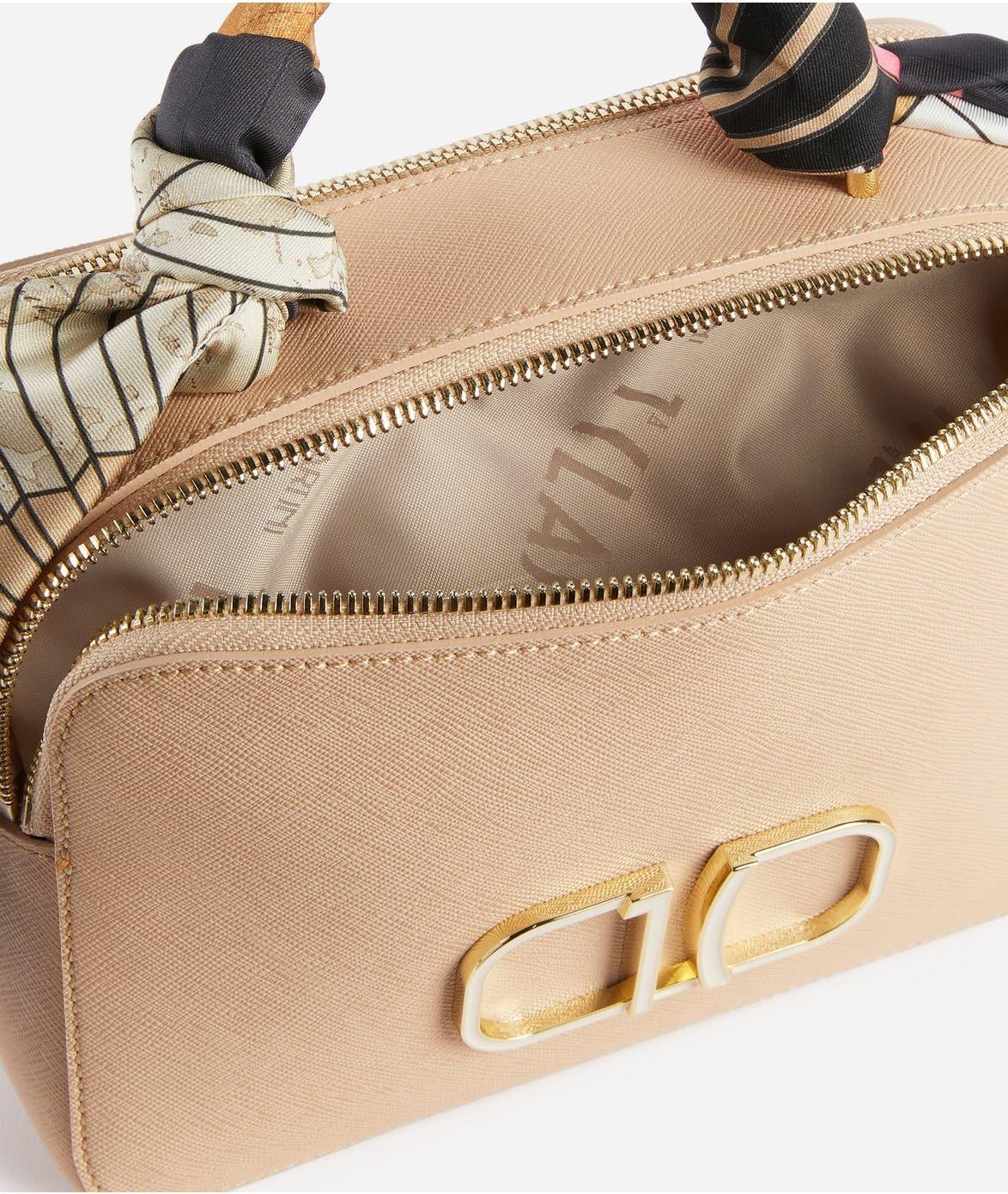 LC08 F407/0535 Alviero Martini 1ª CLASSE