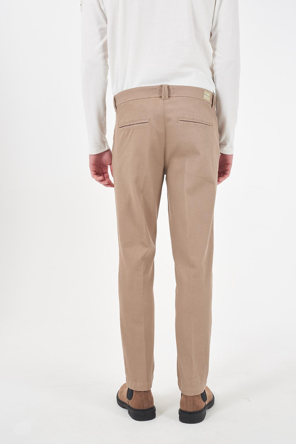 P630 PT00/0298 YES ZEE