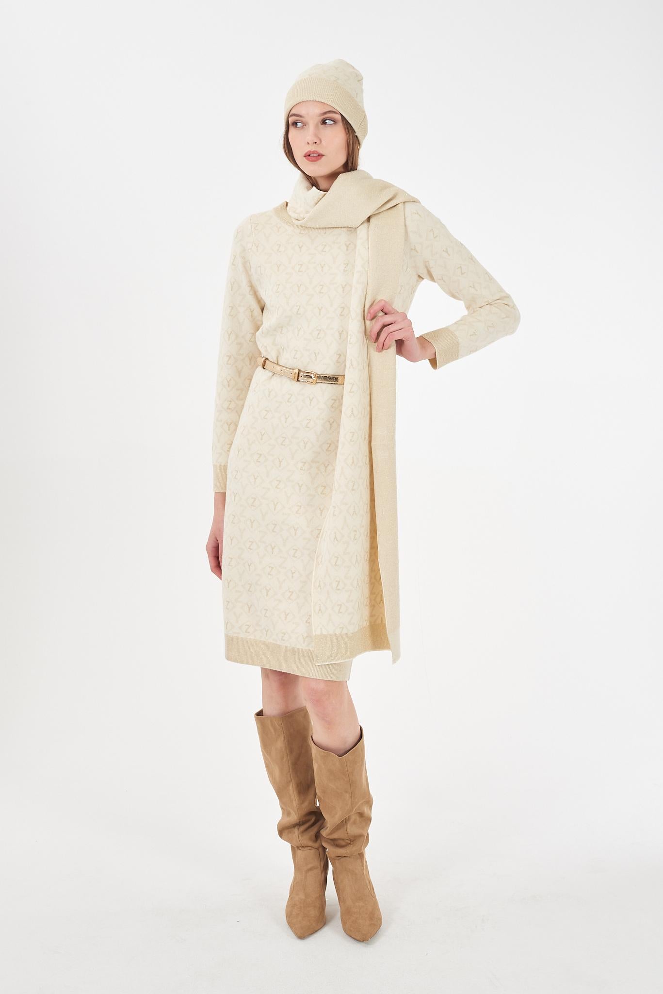 H024 BE00/2245 YES ZEE