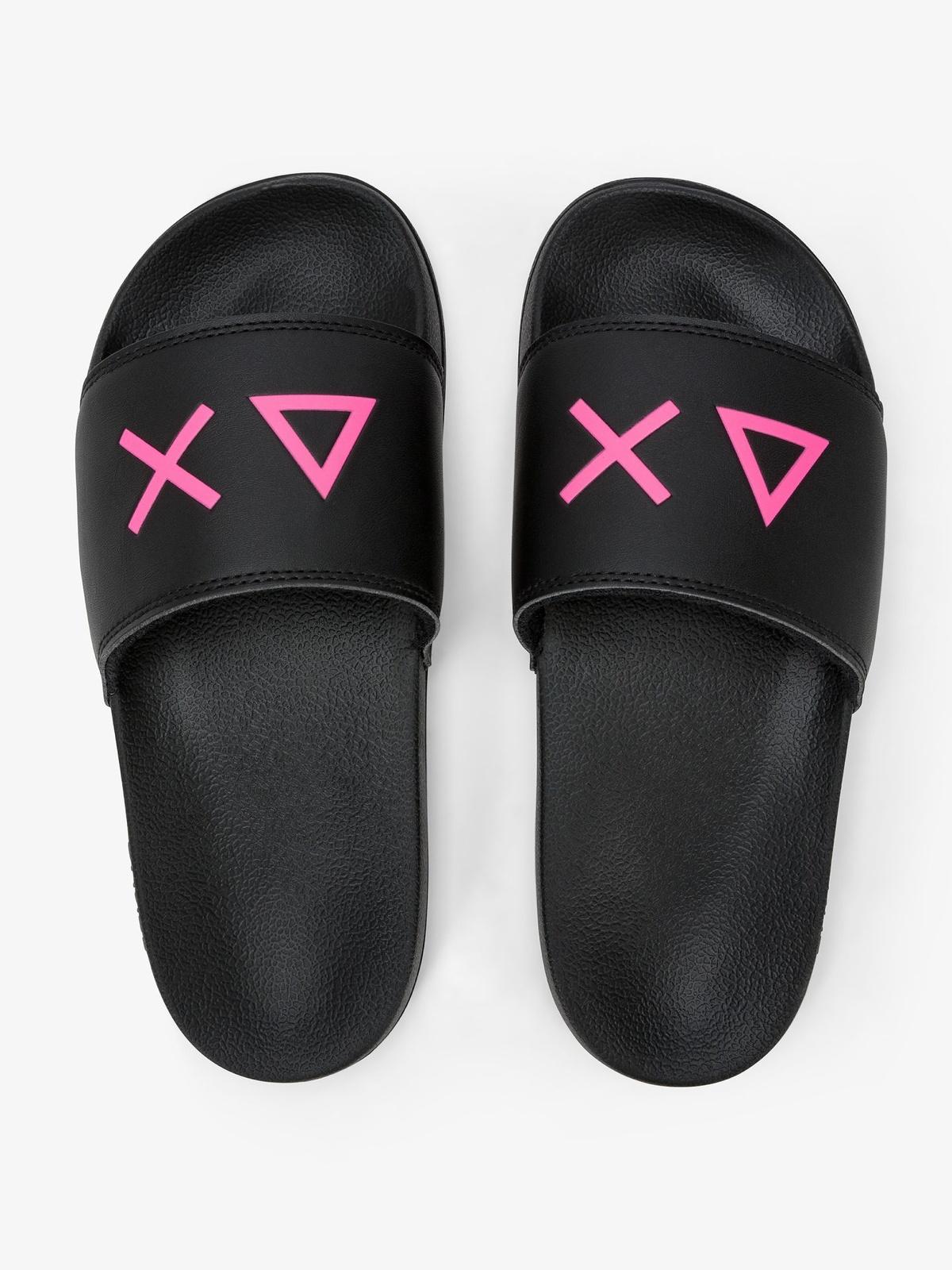 SLIPPERS LOGO 