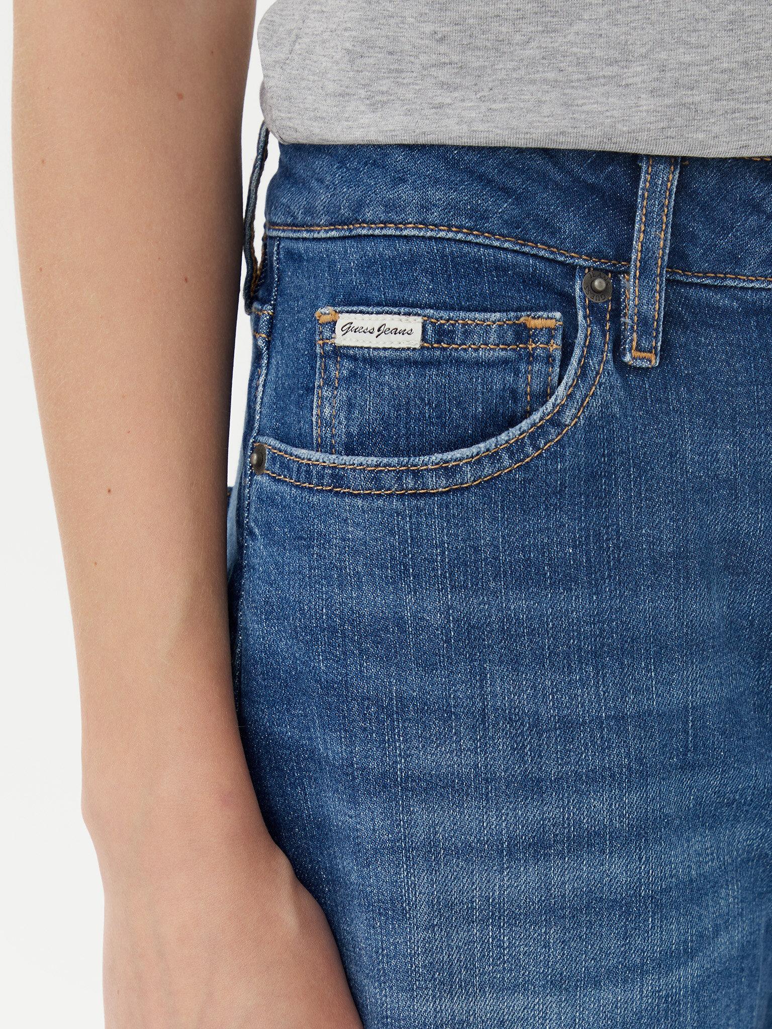 W5YA0OD0021/GJGM GUESS