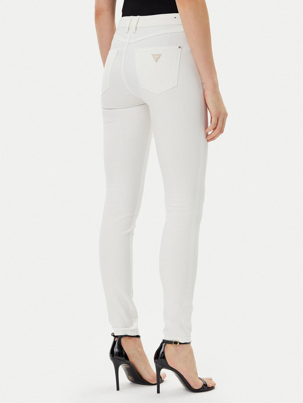 W5GA46D5N71/CLPS GUESS