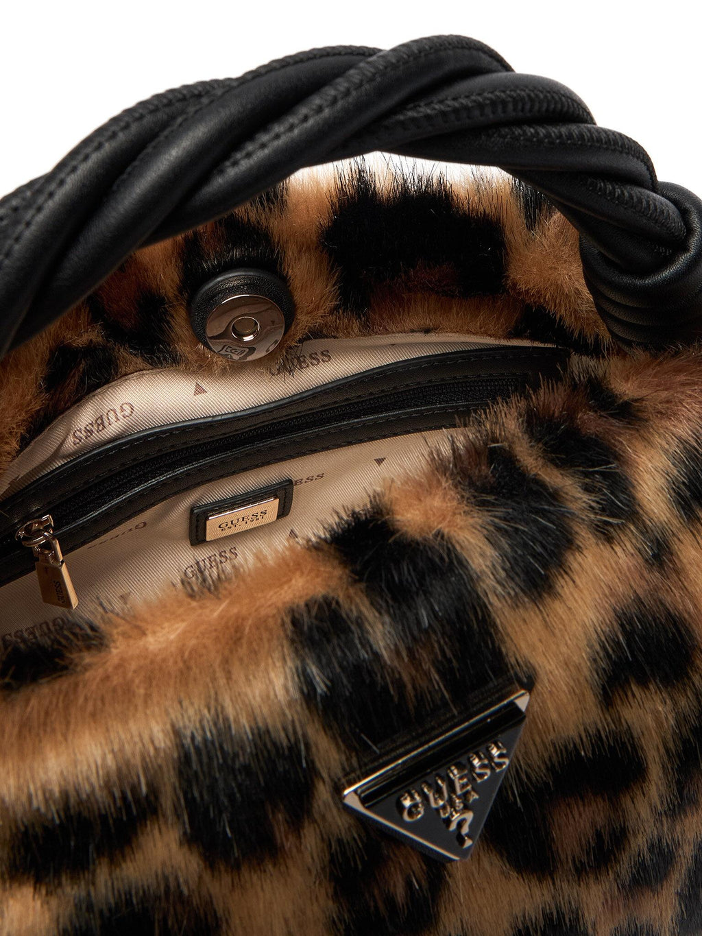 HWLO8143110/LEO GUESS