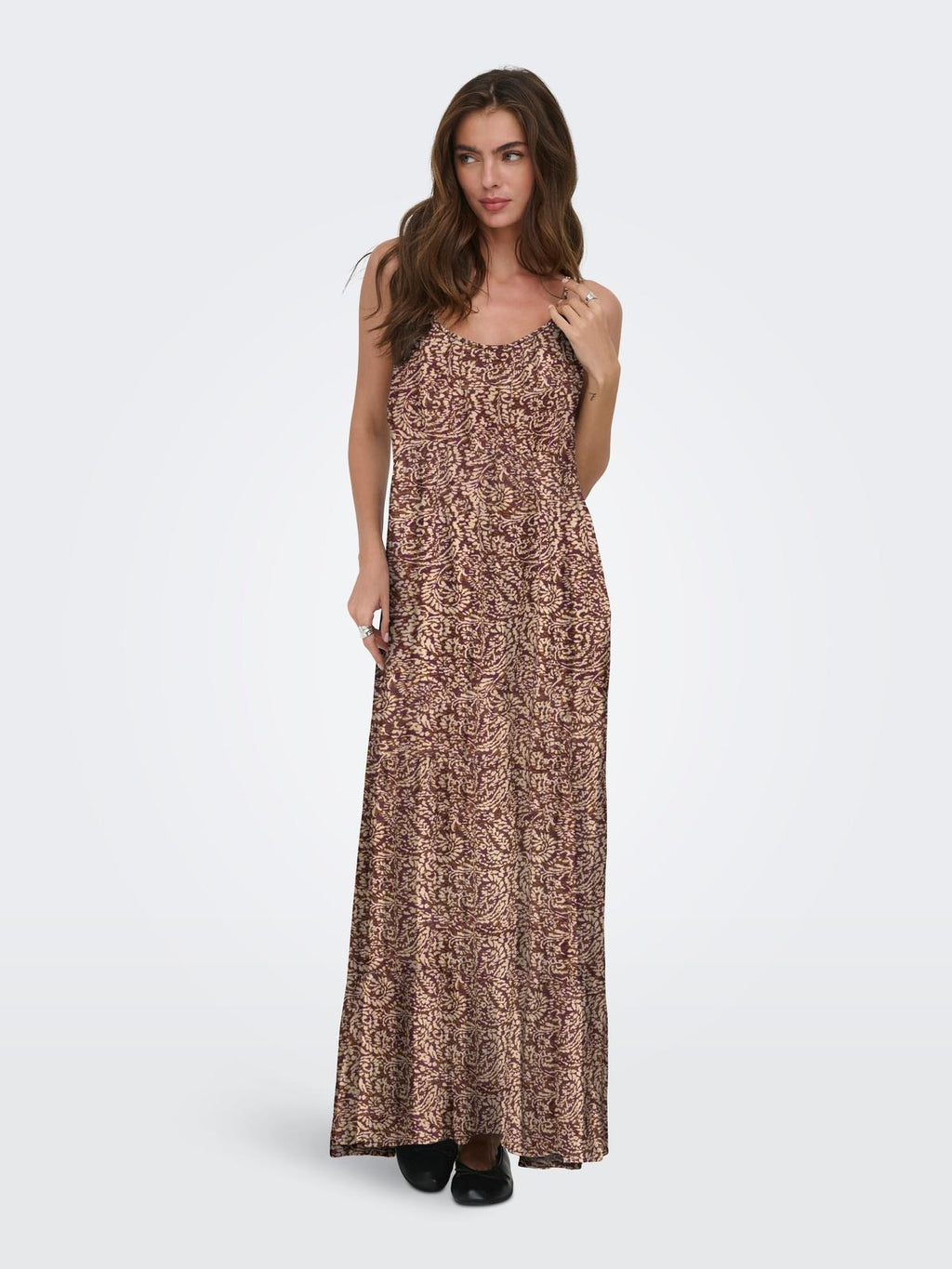 15339142/Spiced Apple ETHNIC PAISLEY ONLY