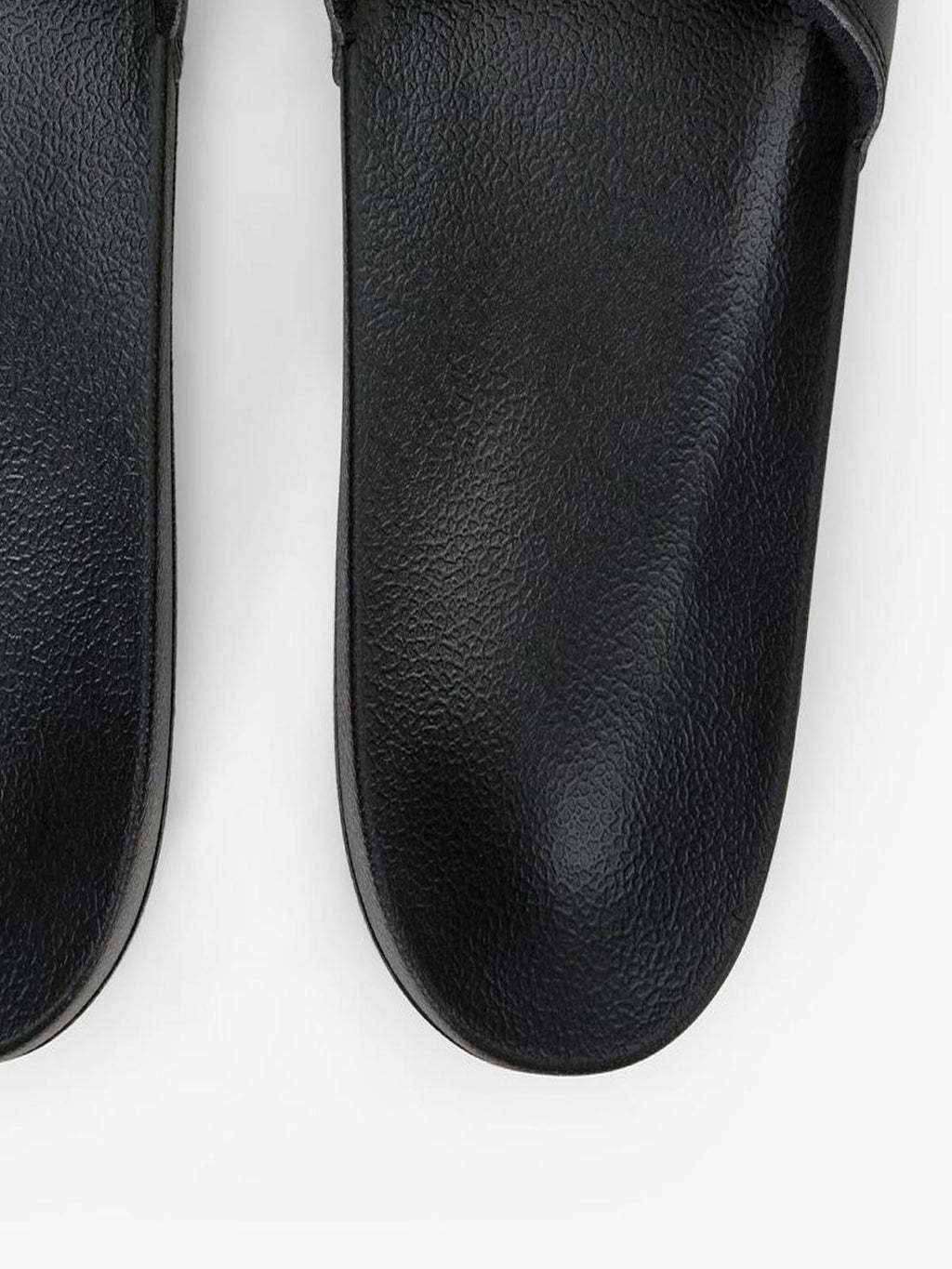 SLIPPERS LOGO 
