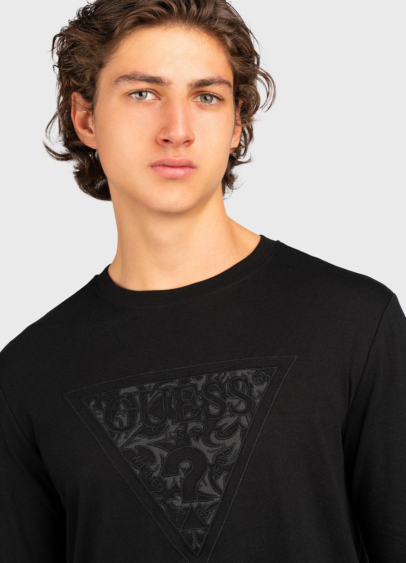 LS CN EMBROIDERED TRIANGLE TEE 