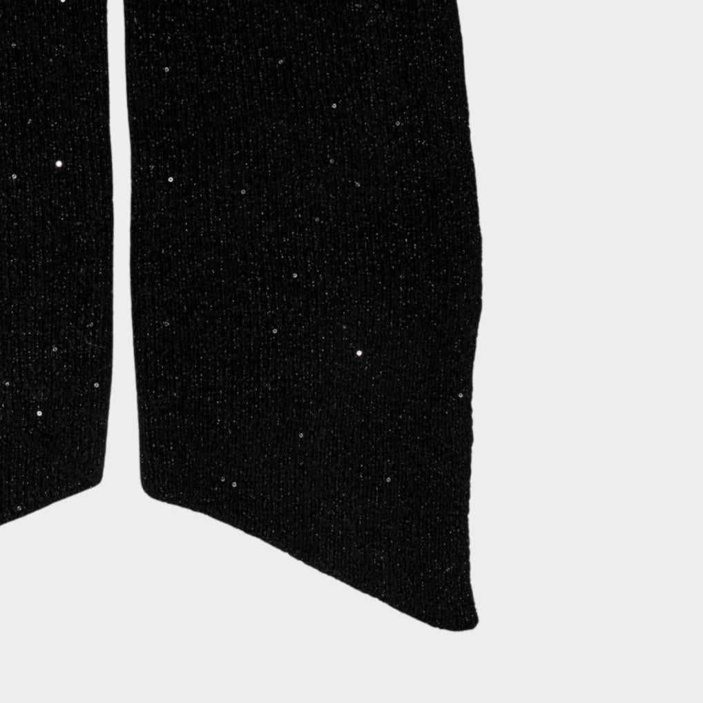 15349813/Black ONLY