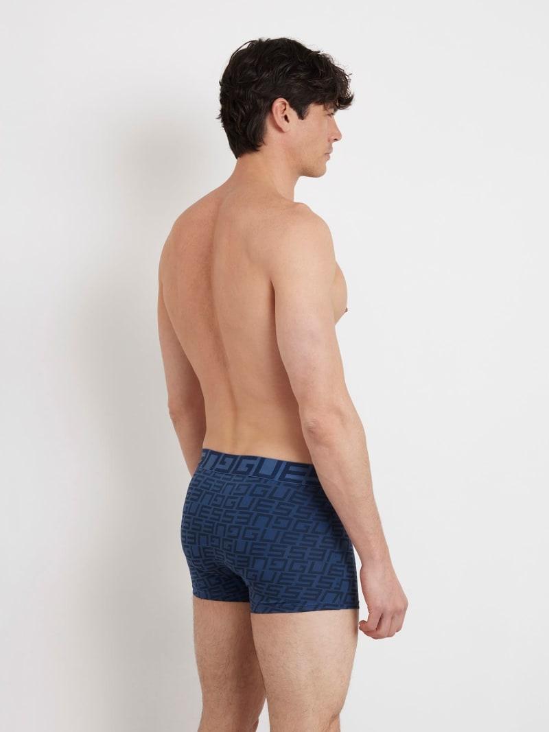 U4RG01K6YW0/P7CJ GUESS