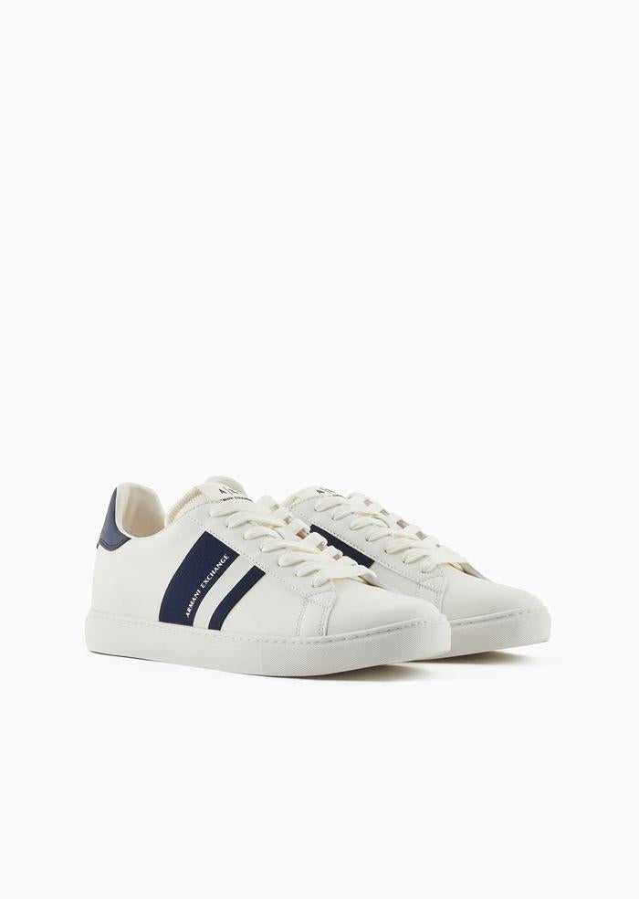 SNEAKER 